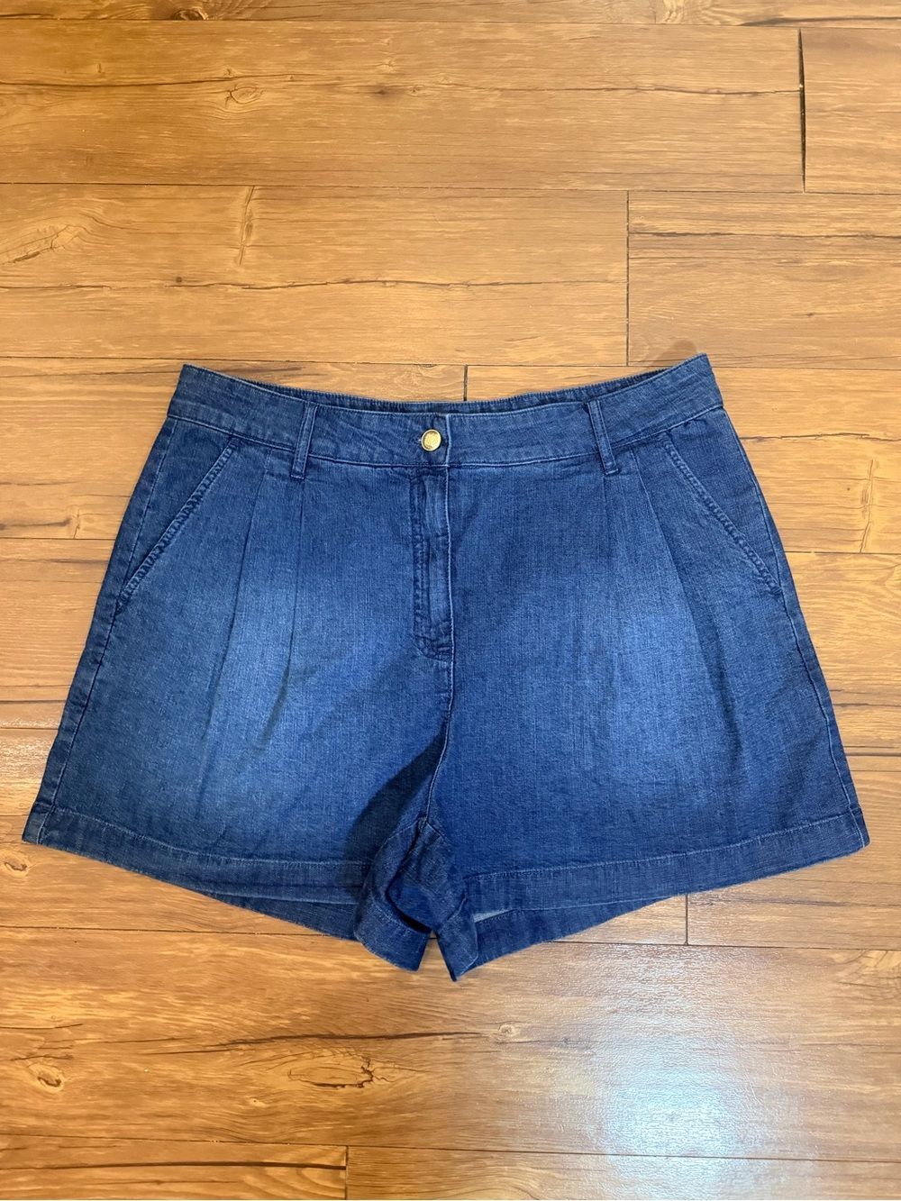 J. Crew Pleated Jean Short Drapey Denim Size 31 Preppy Nautcial High Rise - Picture 3 of 9